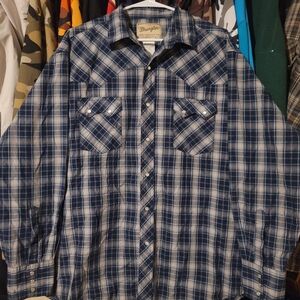 Wrangler Pearl Snap Navy Checkered Button Shirt